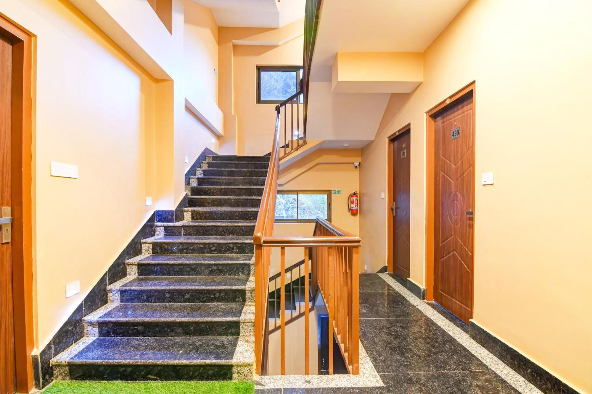 Hotel Super Townhouse Downtown Gangtok Esterno foto