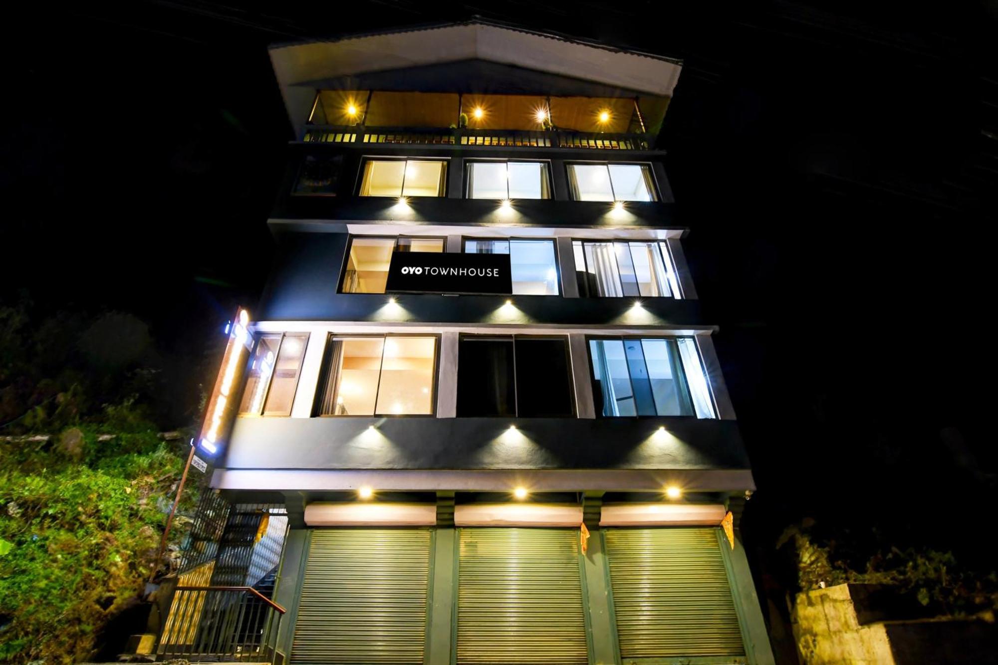 Hotel Super Townhouse Downtown Gangtok Esterno foto